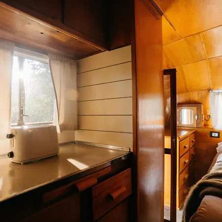 The Caravan * Hoz de Anero