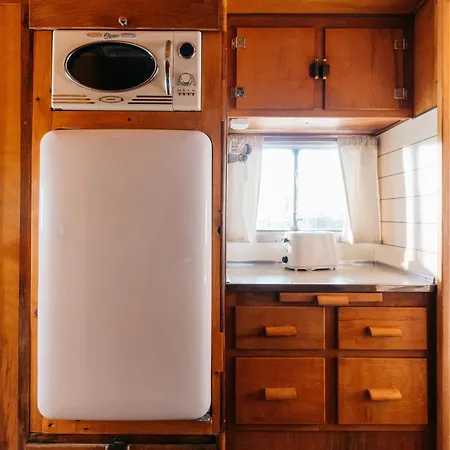 The Caravan * Hoz de Anero
